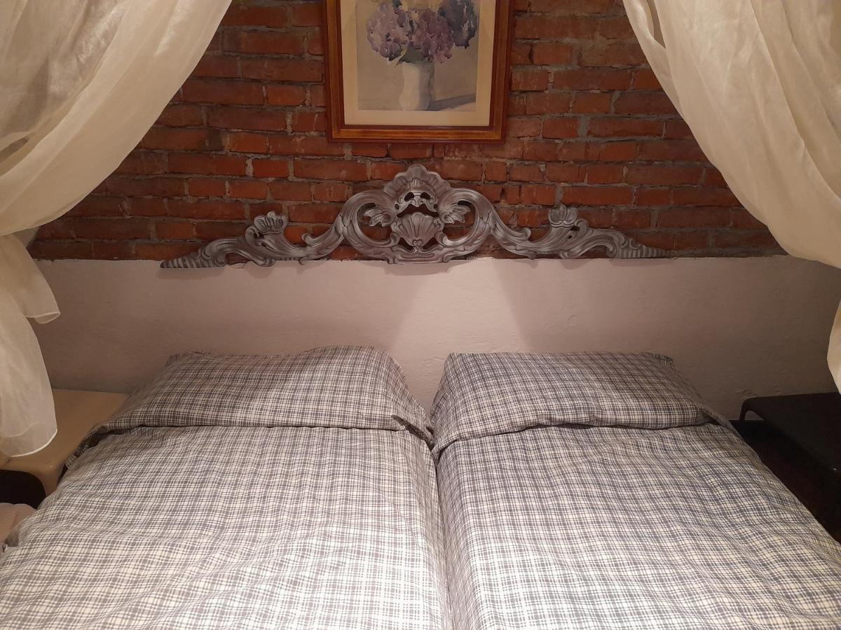 Cottage Sotto Il Faggio Centenario Ameno Extérieur photo